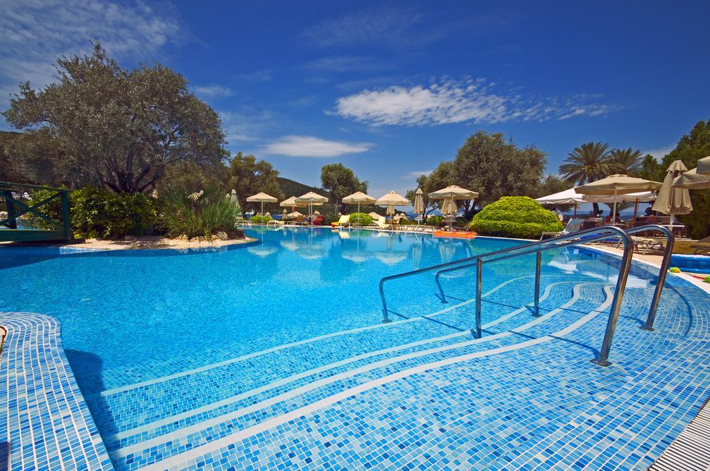 Izer Hotel Beach Club 托尔巴 外观 照片